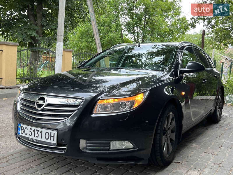 Opel Insignia 2011