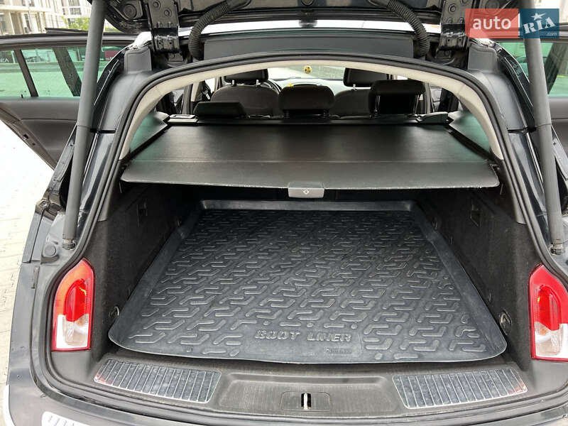 Универсал Opel Insignia 2011 в Львове