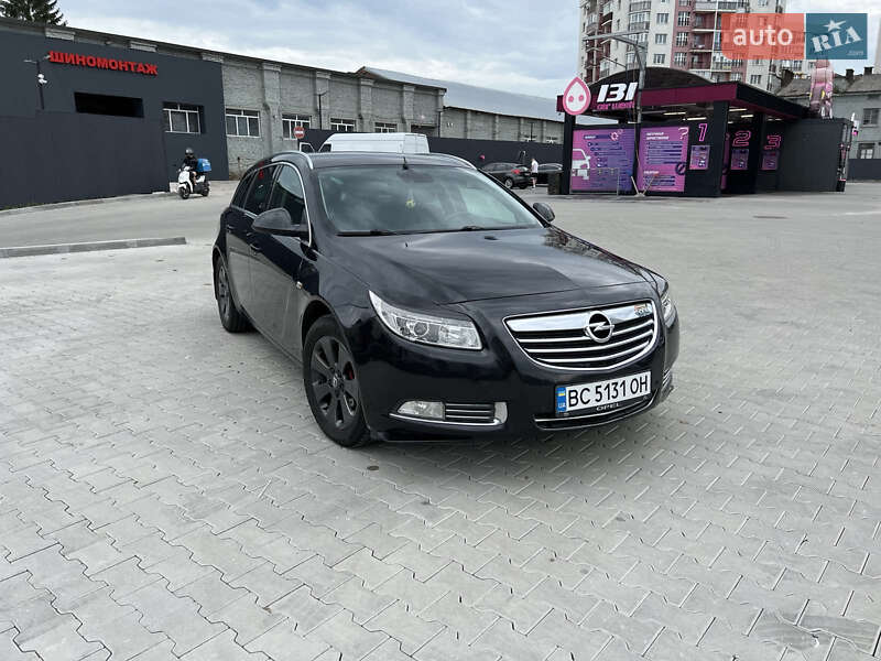 Универсал Opel Insignia 2011 в Львове