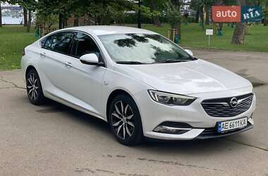 Седан Opel Insignia 2018 в Києві