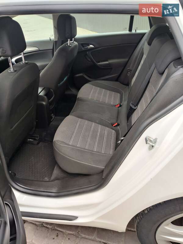 Универсал Opel Insignia 2015 в Ивано-Франковске фото 2 Универсал Opel Insignia 2015 в Ивано-Франковске