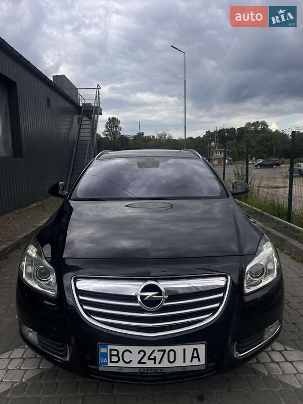 Универсал Opel Insignia 2011 в Львове