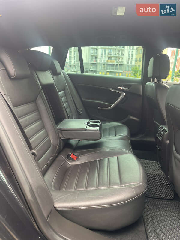 Универсал Opel Insignia 2011 в Львове