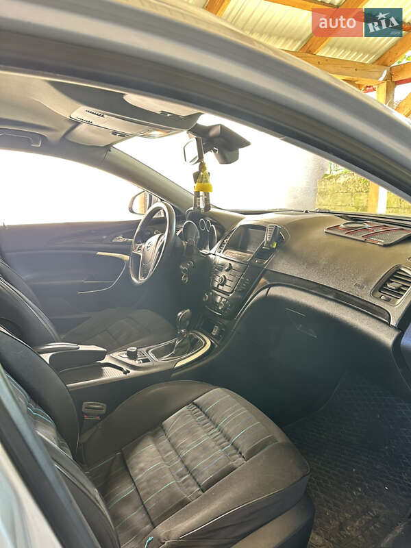 Універсал Opel Insignia 2009 в Перечині