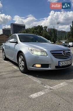 Седан Opel Insignia 2012 в Києві