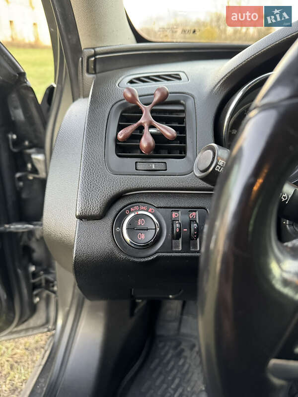 Универсал Opel Insignia 2010 в Хмельницком