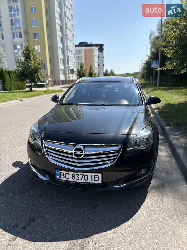 Универсал Opel Insignia 2015 в Львове