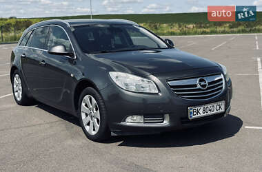 Універсал Opel Insignia 2010 в Рівному