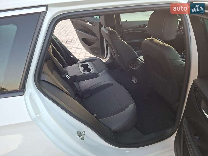 Універсал Opel Insignia 2021 в Тернополі