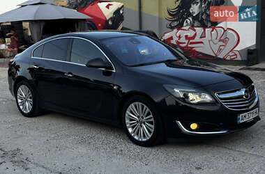 Лифтбек Opel Insignia 2013 в Житомире