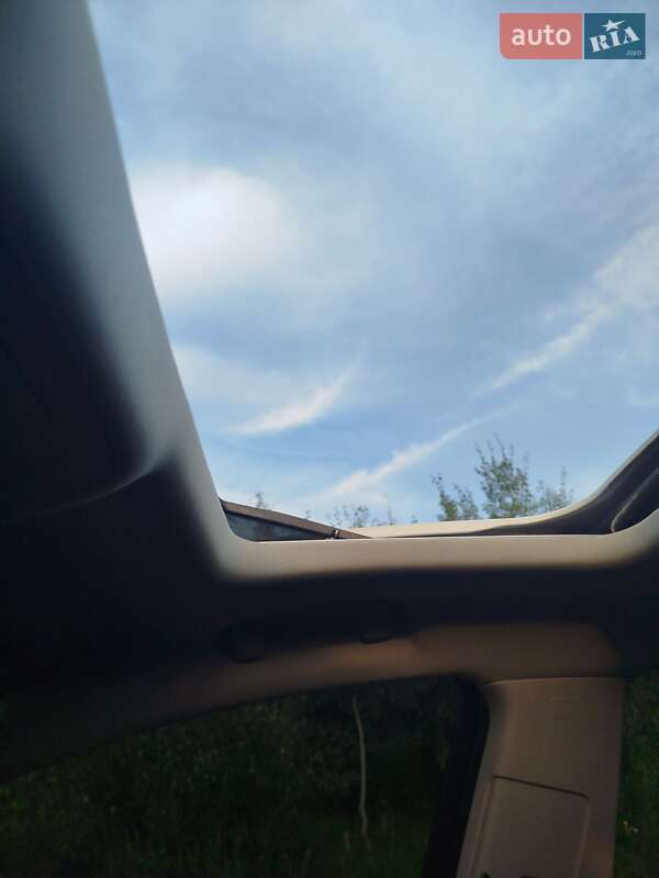 Седан Opel Insignia 2010 в Городке