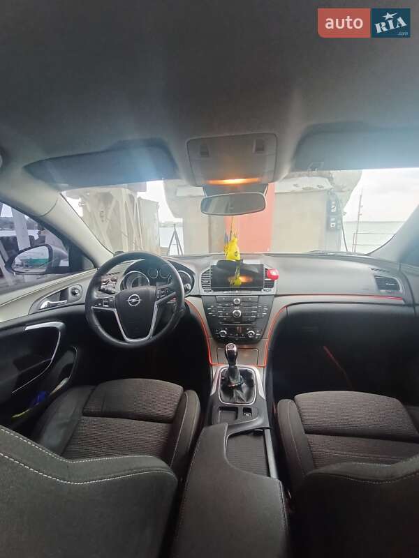 Универсал Opel Insignia 2011 в Николаеве