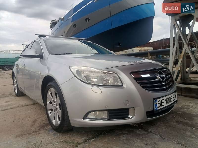 Универсал Opel Insignia 2011 в Николаеве