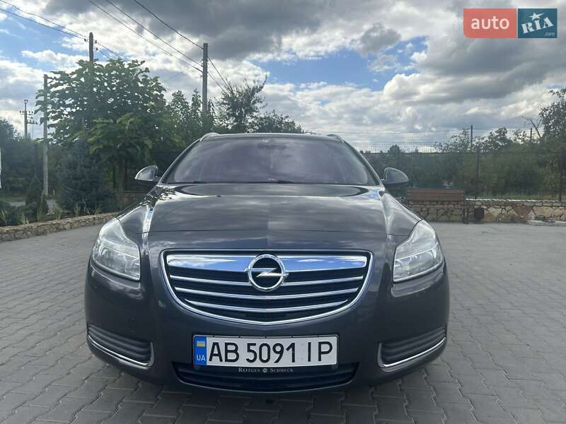 Універсал Opel Insignia 2011 в Могилів-Подільському