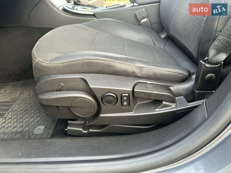 Універсал Opel Insignia 2011 в Могилів-Подільському