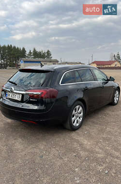 Седан Opel Insignia 2014 в 