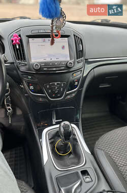 Седан Opel Insignia 2014 в 