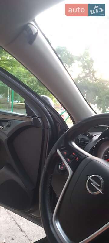 Седан Opel Insignia 2009 в Миколаєві