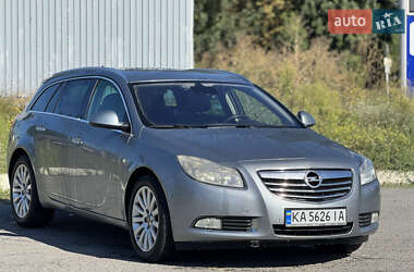 Универсал Opel Insignia 2011 в Киеве