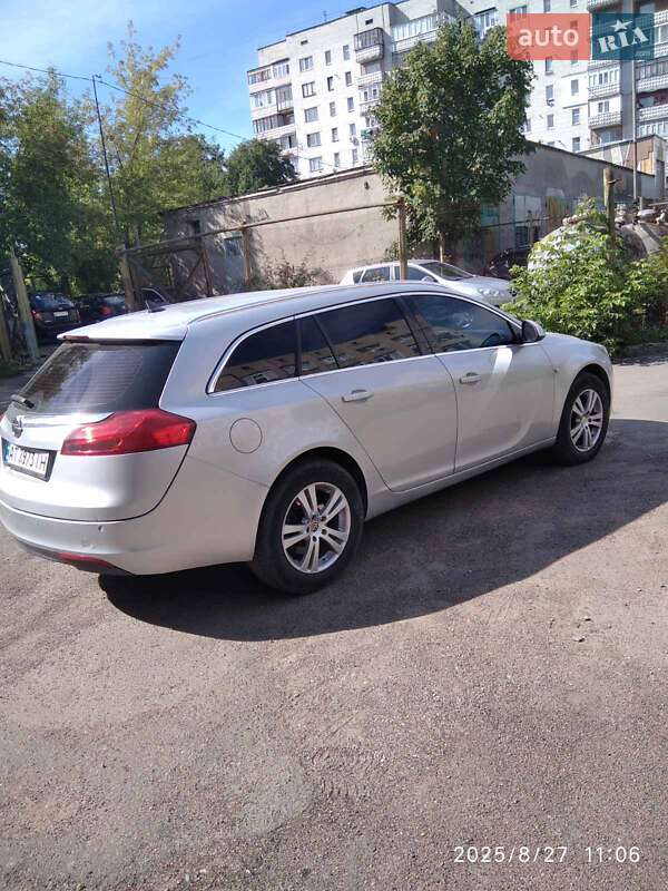 Универсал Opel Insignia 2013 в Калуше
