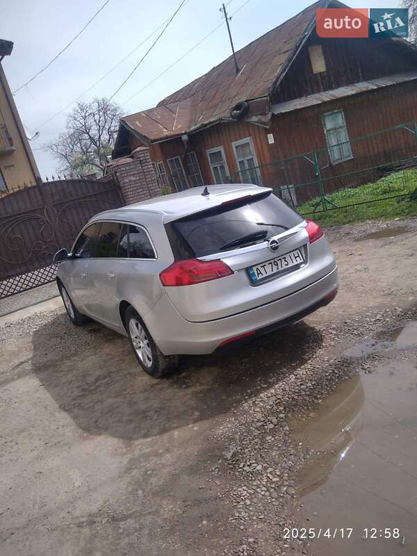 Универсал Opel Insignia 2013 в Калуше