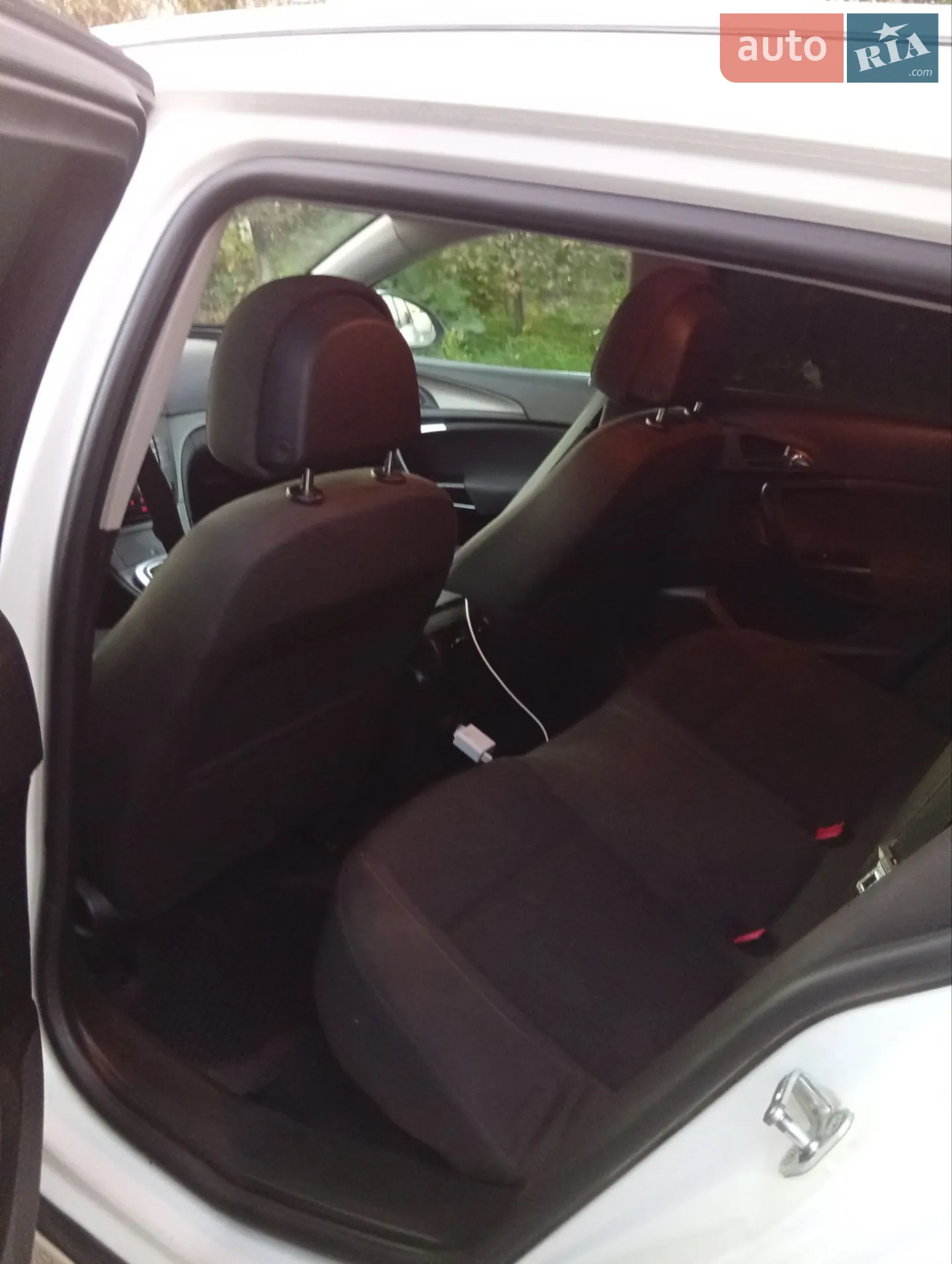 2010 Opel Insignia - мініатюра 2