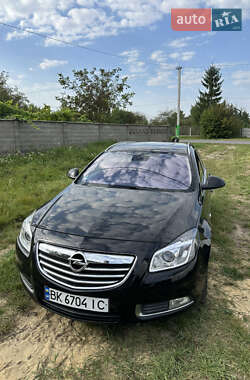 Универсал Opel Insignia 2009 в Ровно