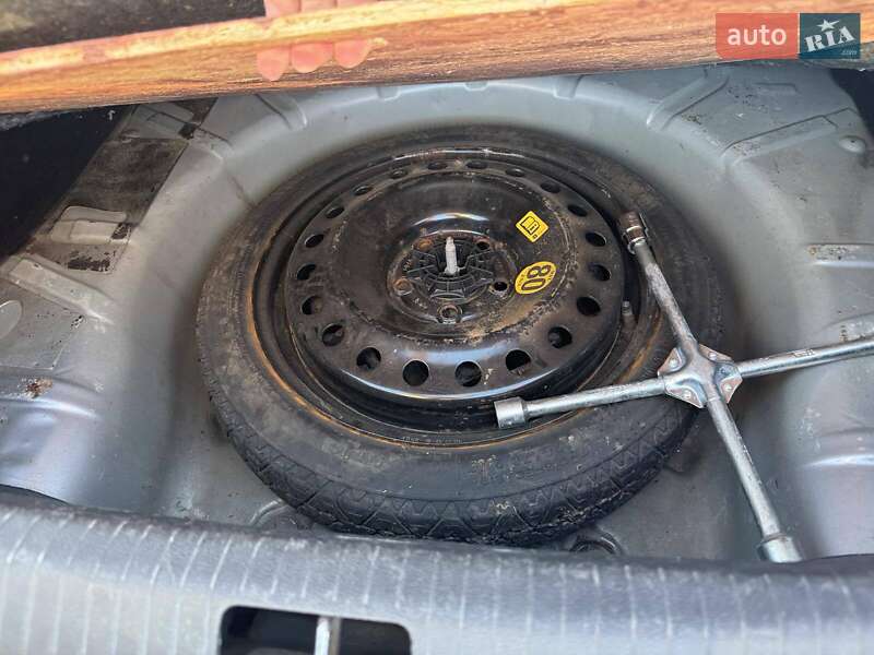 Седан Opel Insignia 2013 в Киеве фото 19 Седан Opel Insignia 2013 в Киеве