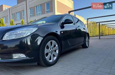 Універсал Opel Insignia 2011 в 