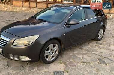 Универсал Opel Insignia 2010 в Золочеве
