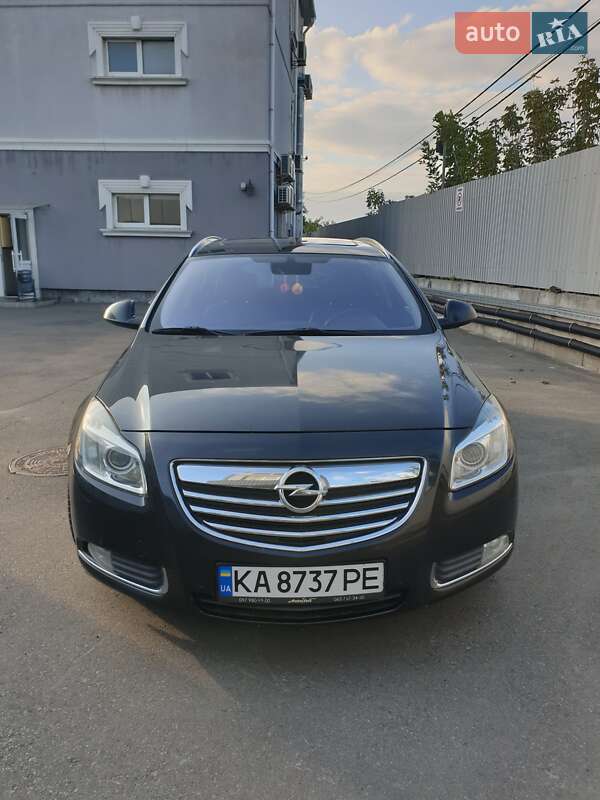 Opel Insignia 2011