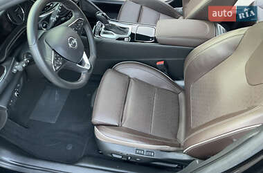 Универсал Opel Insignia 2020 в 
