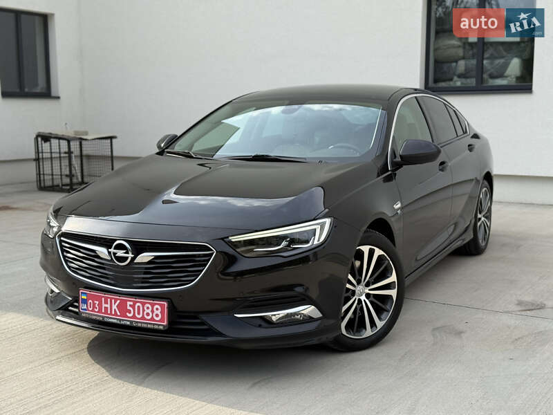 Лифтбек Opel Insignia 2020 в 