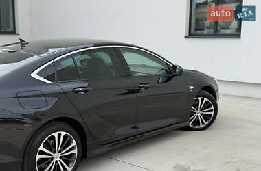 Лифтбек Opel Insignia 2020 в 