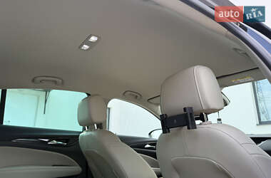 Лифтбек Opel Insignia 2020 в 