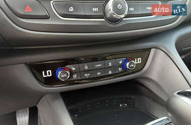 Лифтбек Opel Insignia 2020 в 