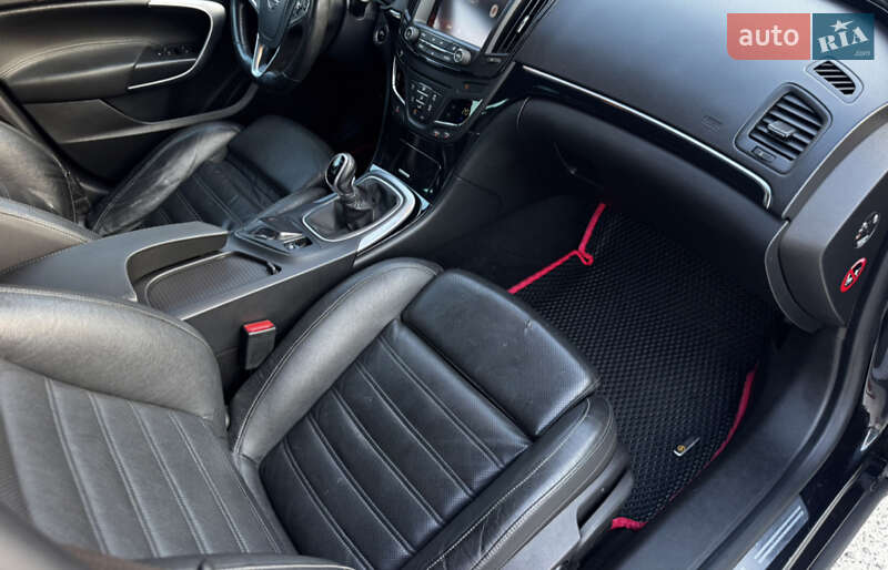 Лифтбек Opel Insignia 2013 в Житомире