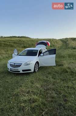 Універсал Opel Insignia 2010 в Ромнах