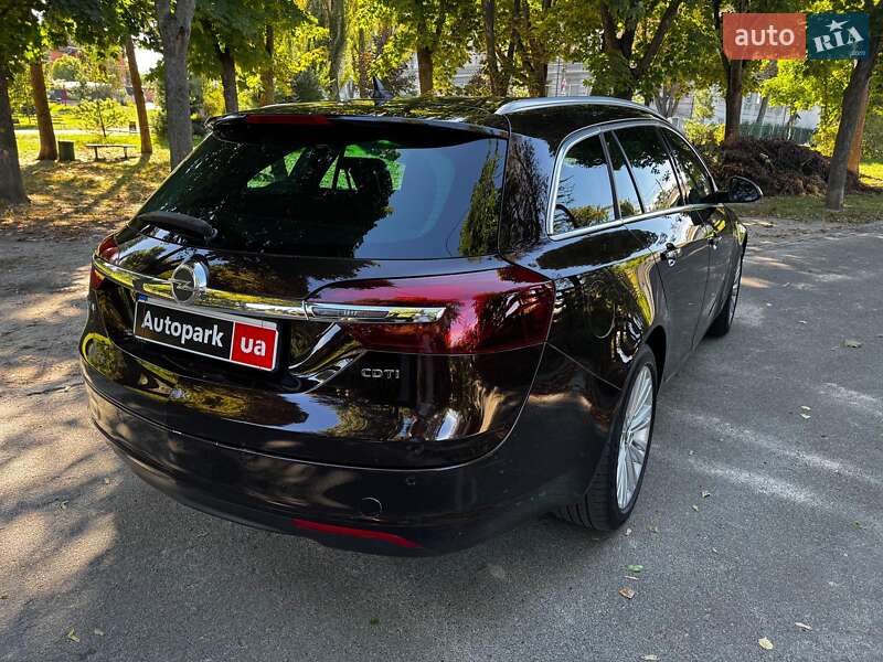 Универсал Opel Insignia 2014 в Киеве