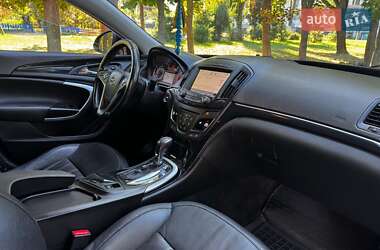 Универсал Opel Insignia 2014 в 