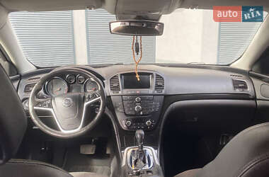 Седан Opel Insignia 2010 в 