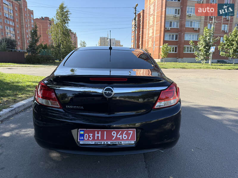 Седан Opel Insignia 2009 в Борисполе