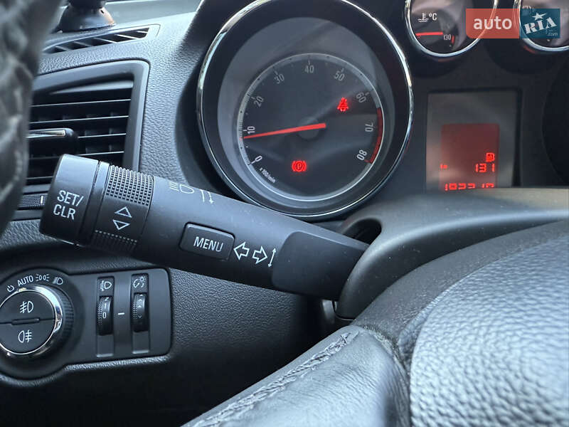 Седан Opel Insignia 2009 в Борисполе