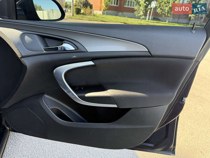 Седан Opel Insignia 2009 в Борисполе