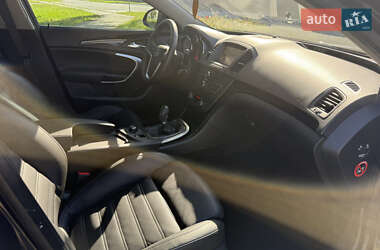 Универсал Opel Insignia 2009 в 