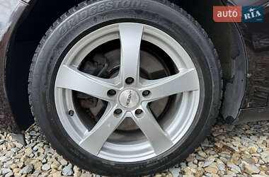 Универсал Opel Insignia 2011 в 