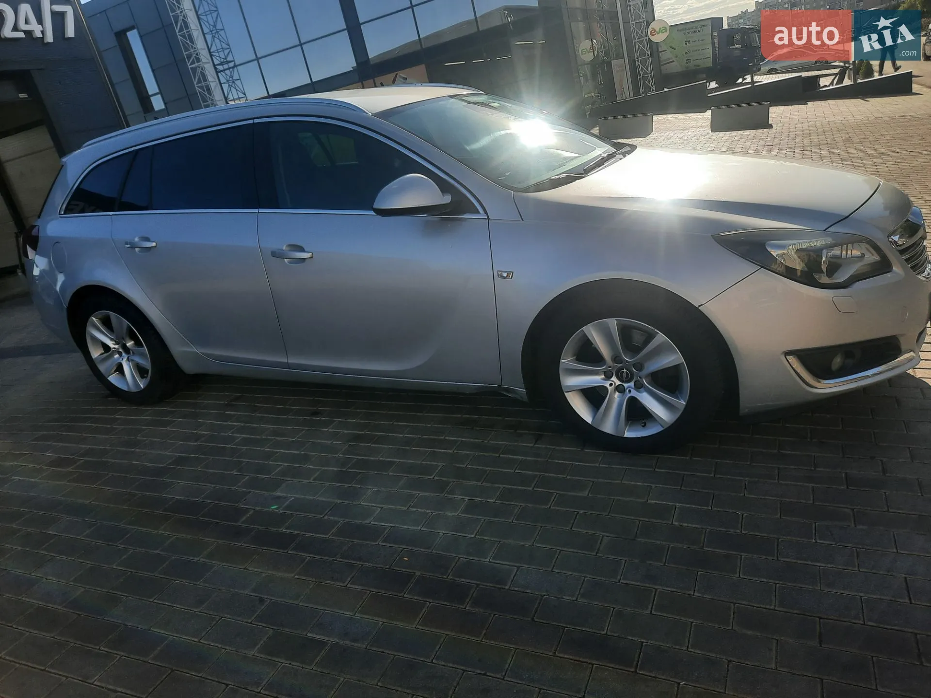 2014 Opel Insignia - мініатюра 3