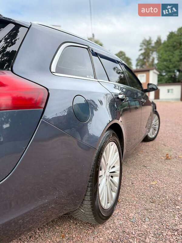 Универсал Opel Insignia 2009 в Ирпене