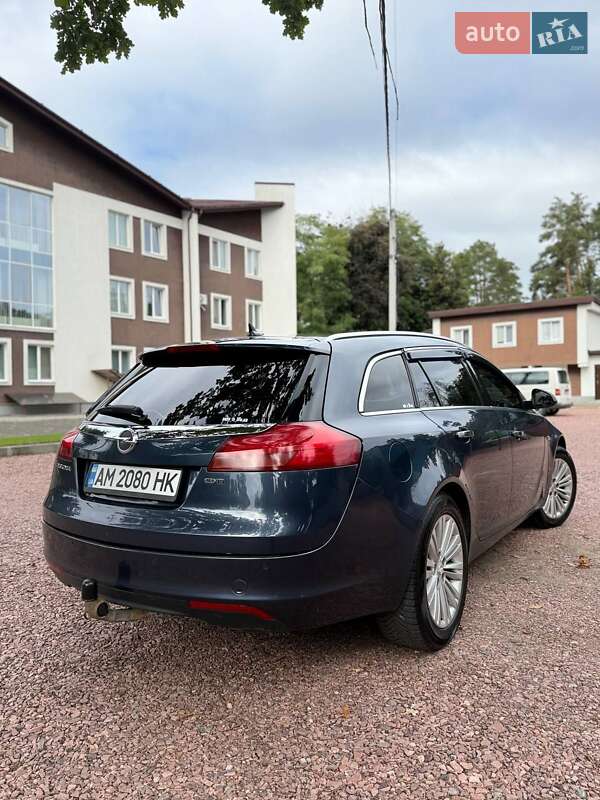 Универсал Opel Insignia 2009 в Ирпене