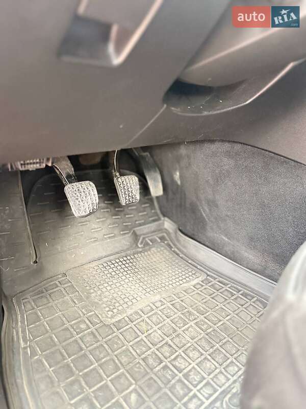 Универсал Opel Insignia 2009 в Ирпене